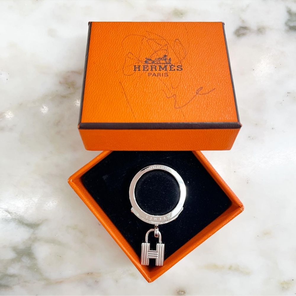 Hermès H Cadena scarf ring
