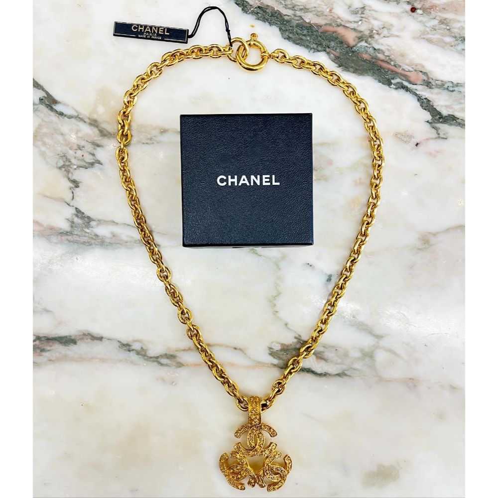 Chanel triple CC chain necklace