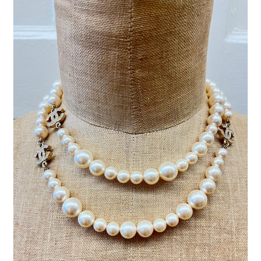 Chanel 2013 pearl necklace
