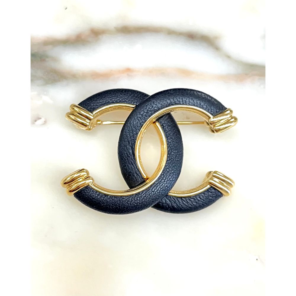 Chanel 2022 black leather CC brooch