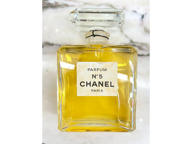 Chanel 1970s factice display bottle - large