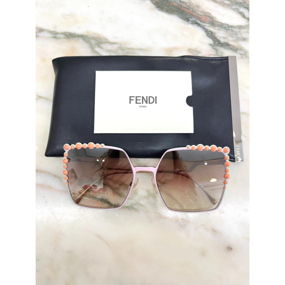 Fendi oversized sunglasses