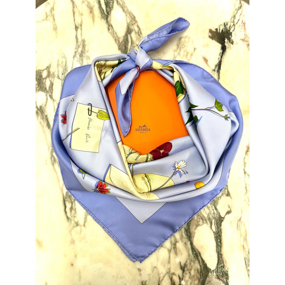 Hermes 'Des fleurs pour le dire' scarf