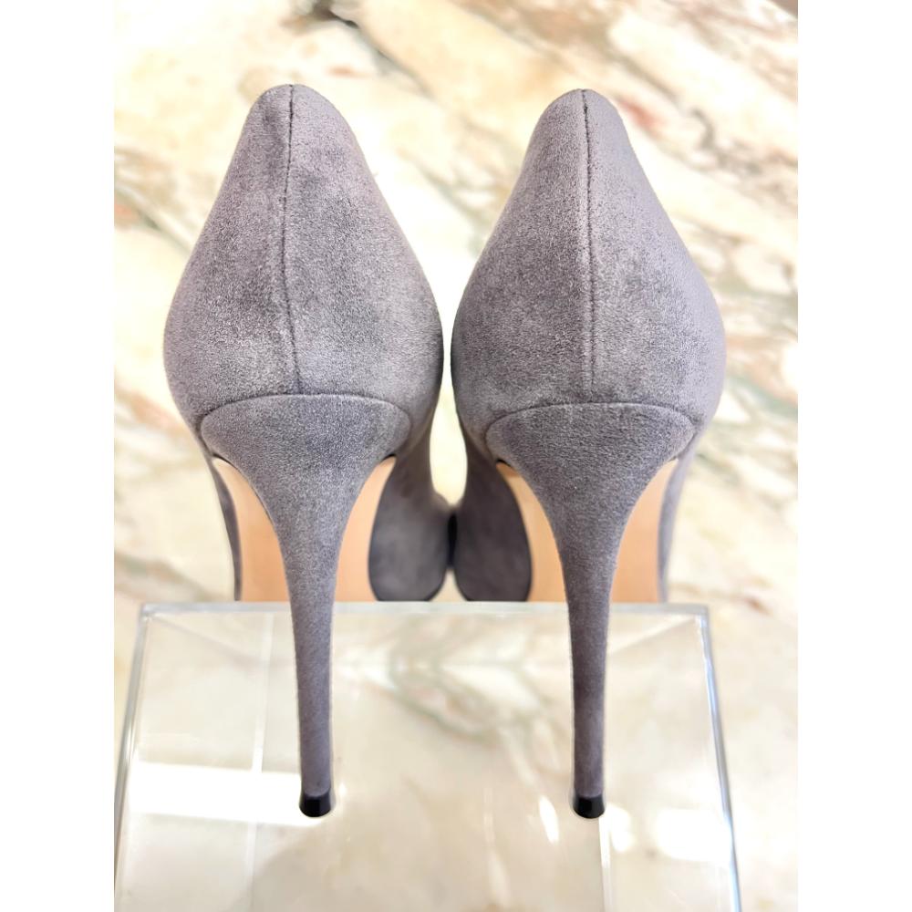 Gianvito Rossi grey suede heels