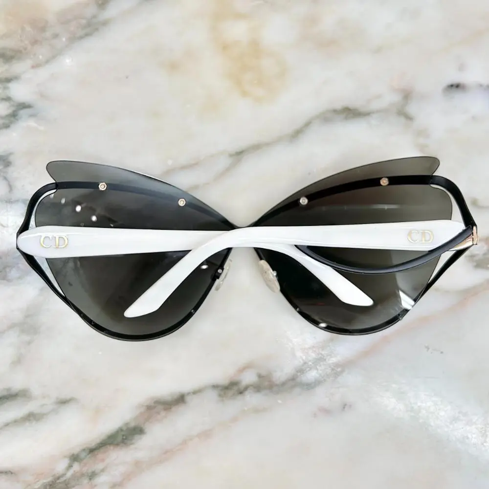 Dior Audacieuse 1 exaggerated cat eye shades w/ white arms