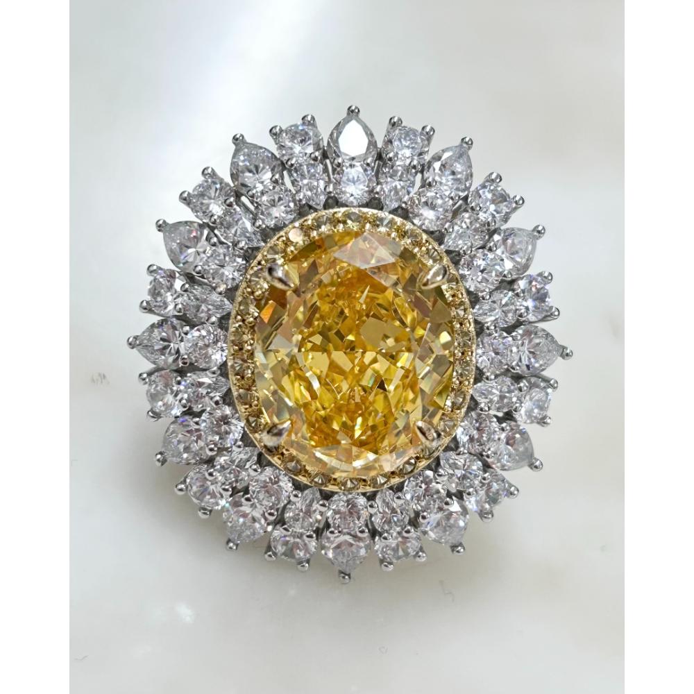 Anna Zuckerman Royal Carina 25 carat crystal ring