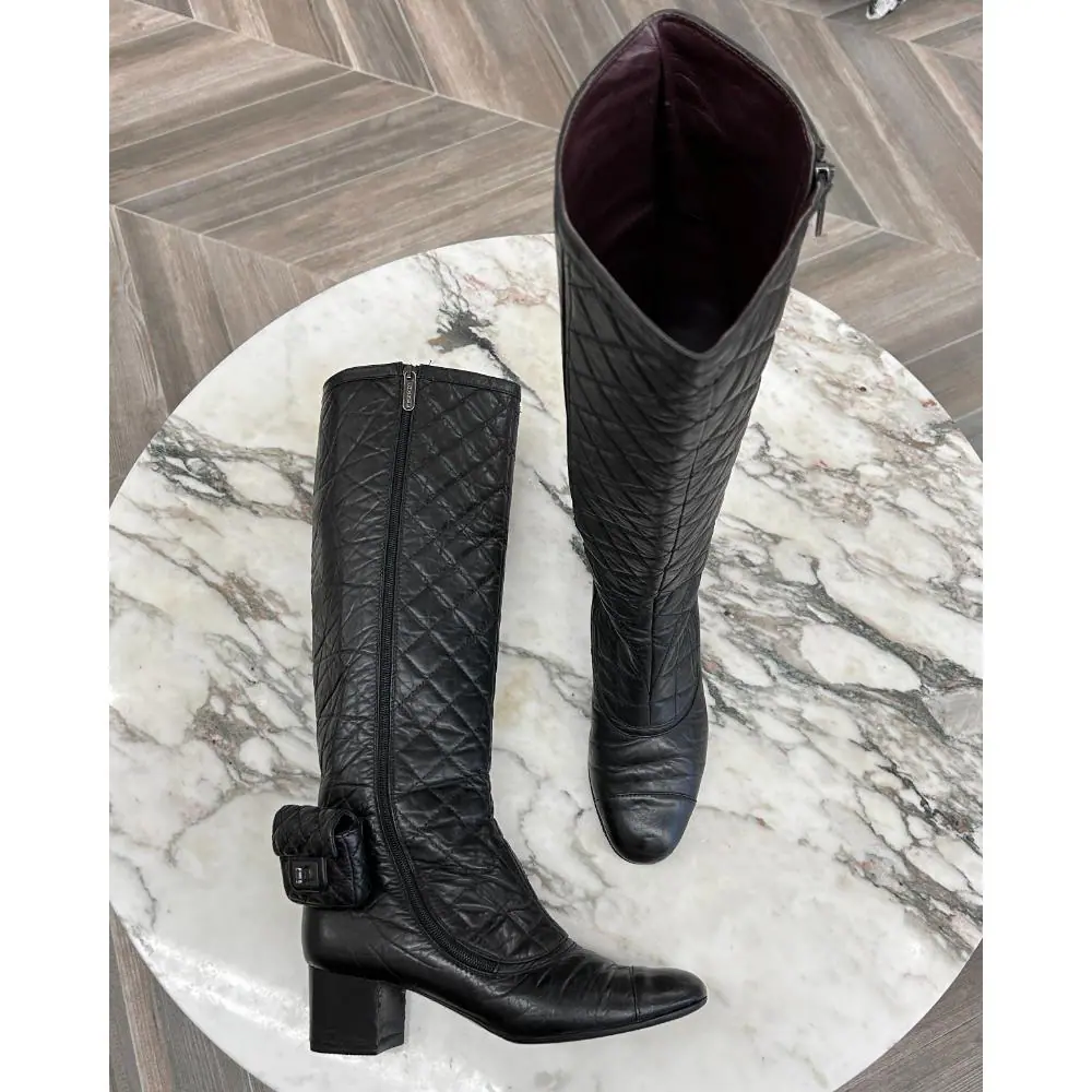 Chanel black quilted calfskin boots w/ ankle pouch ~ sz 41