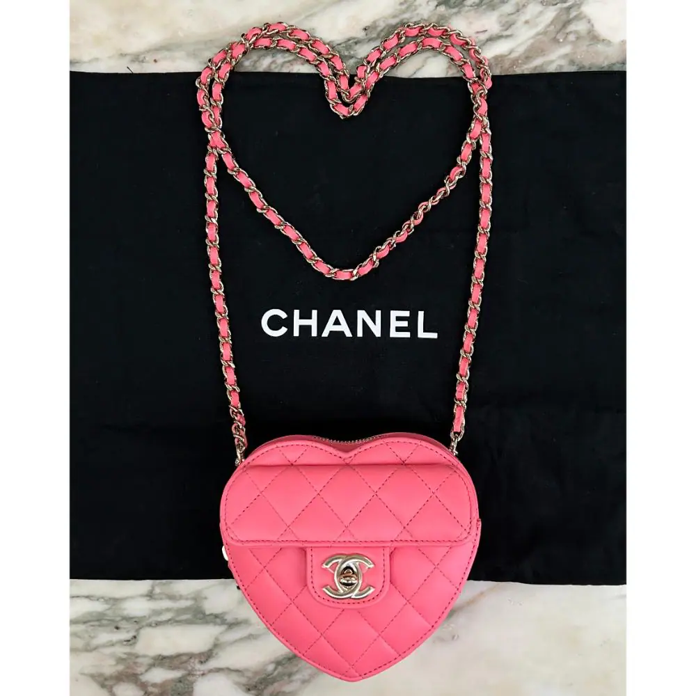Chanel 2022 Mini CC In Love Heart bag in pink quilted lambskin