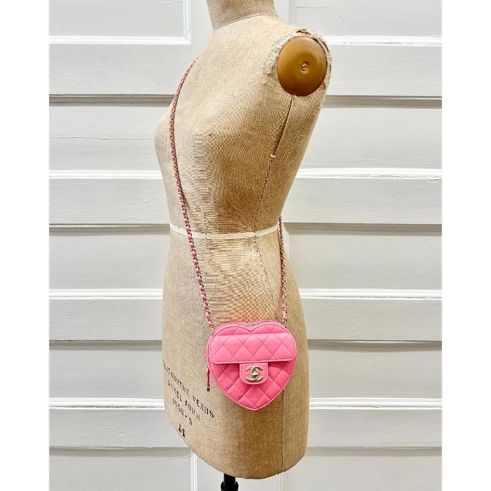 Chanel 2022 Mini CC In Love Heart bag in pink quilted lambskin