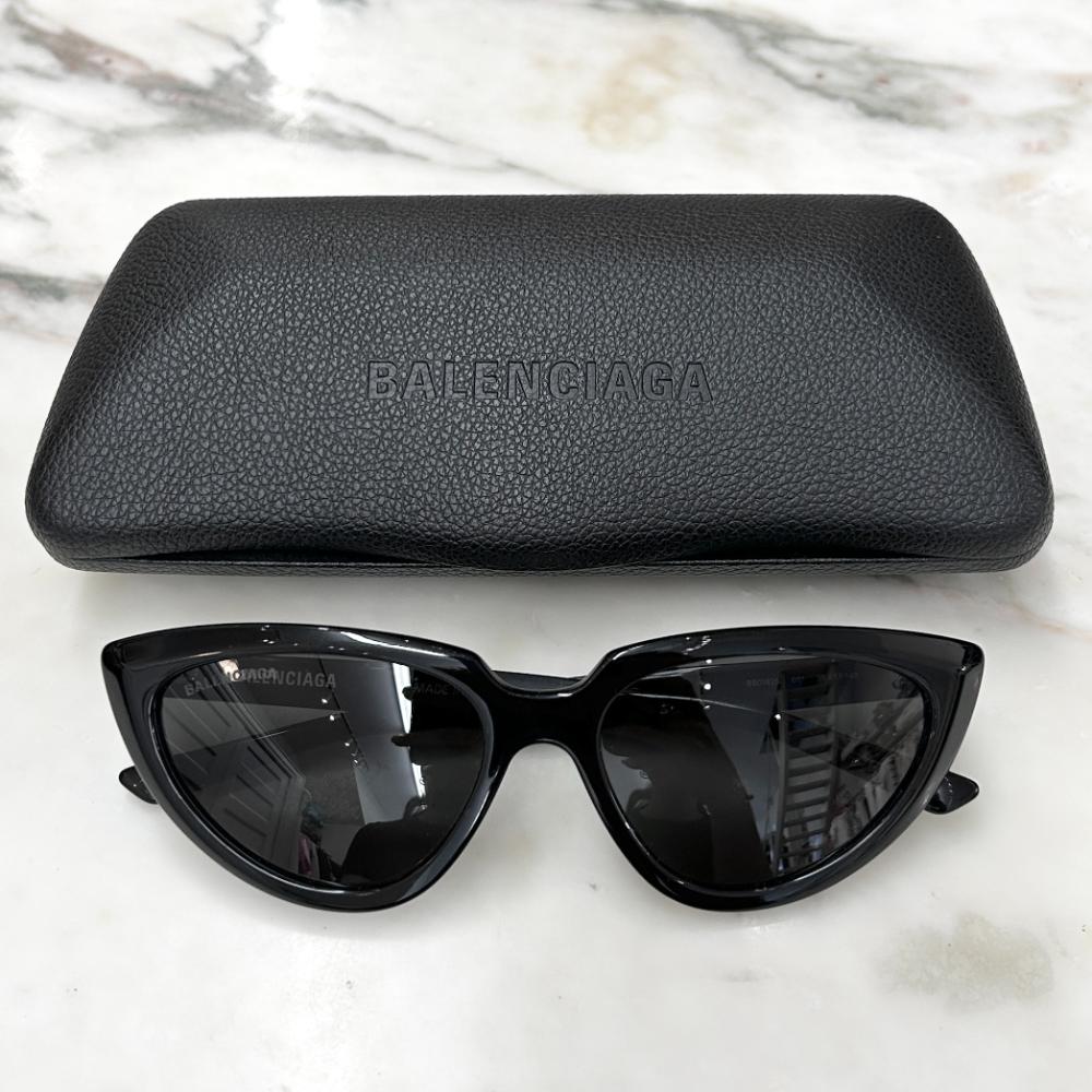 Balenciaga black BB0182S Tip Cat sunglasses