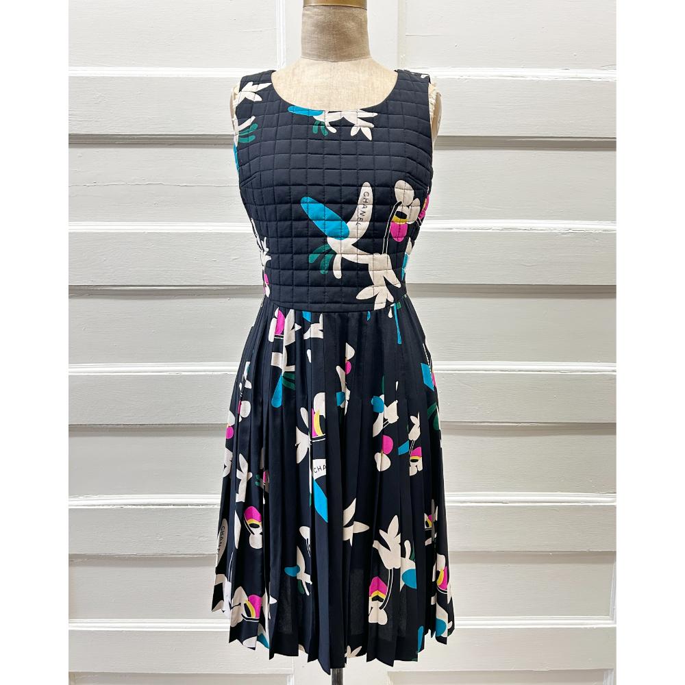 Chanel 2000 black floral silk quilted/pleated dress