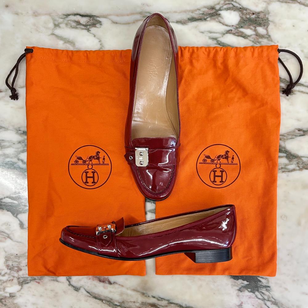 Hermès red patent leather loafers with silver lock detail ~ Size 38.5