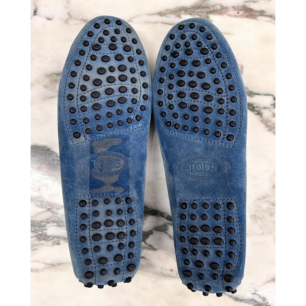 Tod's blue suede Gommino driving shoes ~ Size 37