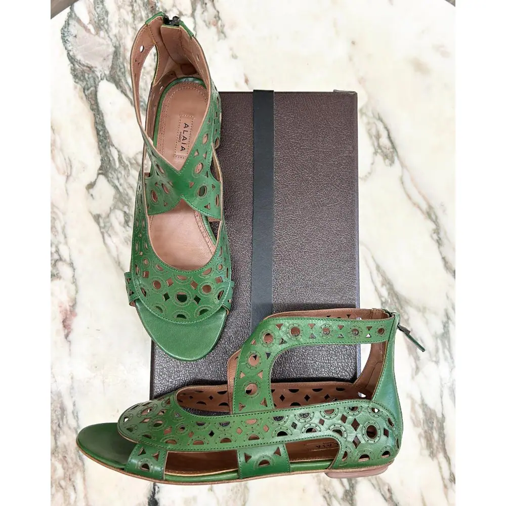 Alaïa green laser cut leather sandals ~ sz 37.5
