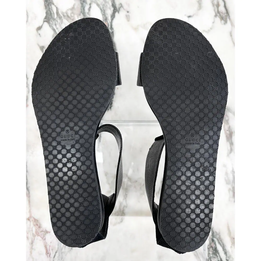 Gucci black leather sandals with ankle strap ~ Size 39