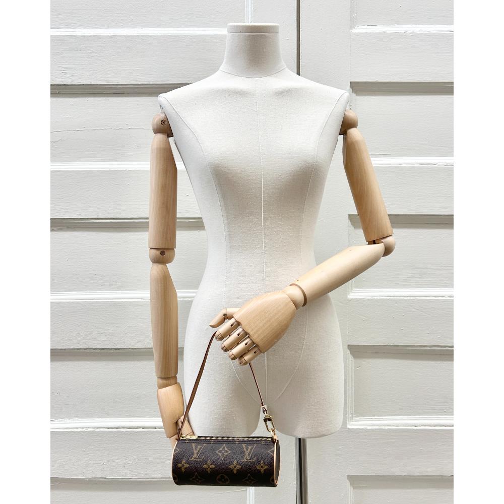 Louis Vuitton Papillon Pochette in Monogram canvas