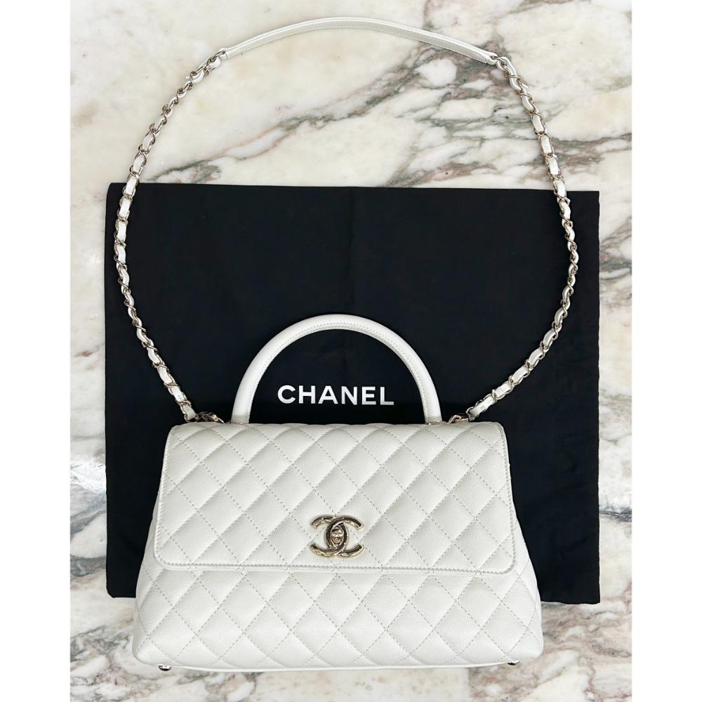 Chanel medium Coco Handle bag in cream caviar