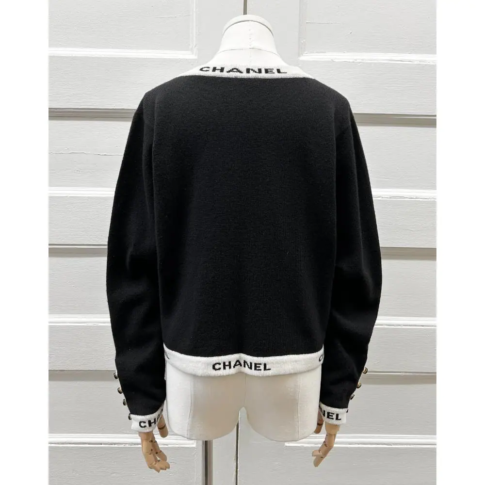 Chanel 1995 black cashmere cardigan with logo trim ~ Fits sizes 6-10