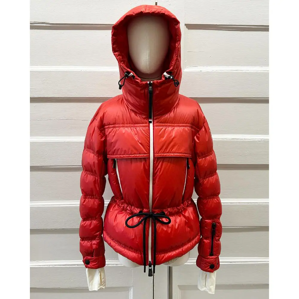 Moncler Theys Guibbotto down jacket ~ Size 8/10