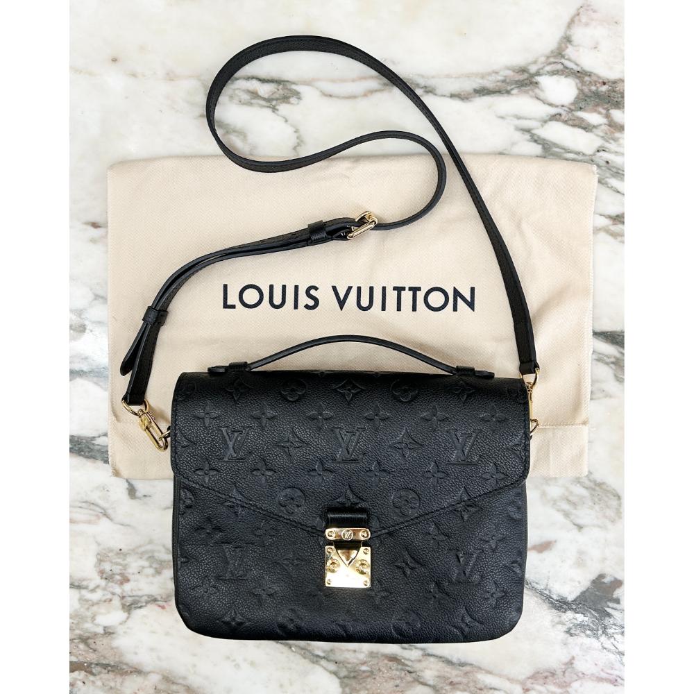 Louis Vuitton 2019 Pochette Métis bag in black Monogram Empreinte leather