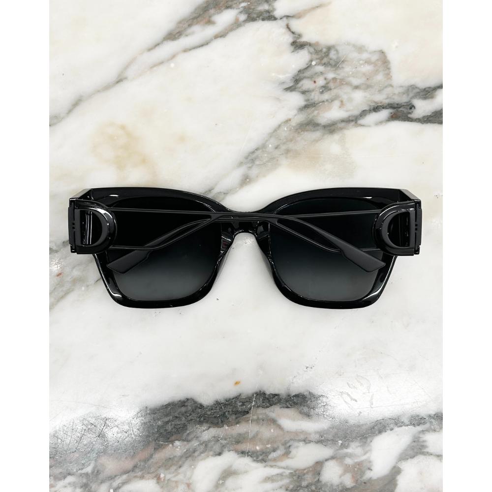 Dior 30Montaigne BU sunglasses in black