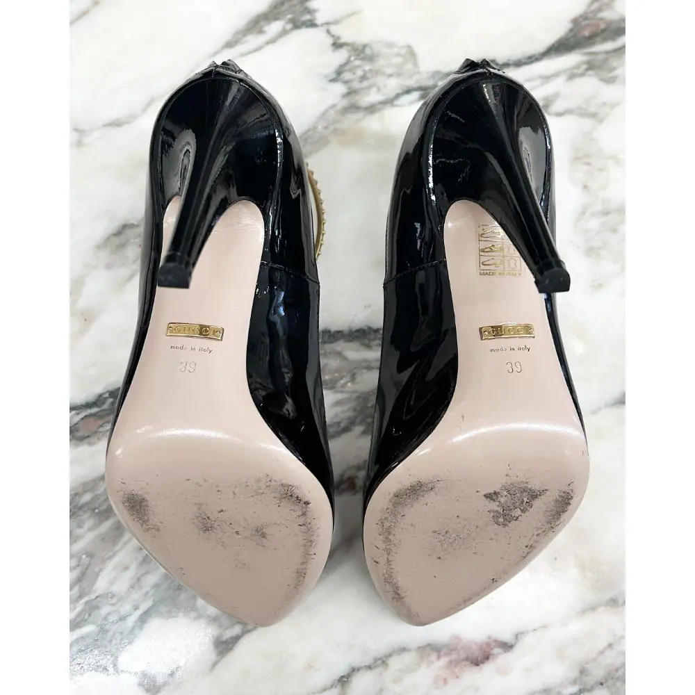 Gucci black patent leather heels w/ studded ankle strap ~ Size 9