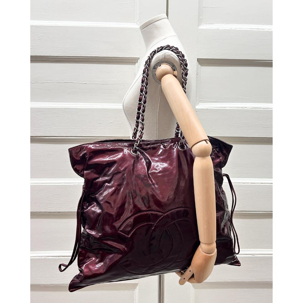 Chanel 2008 Bon Bon Tote in burgundy patent leather