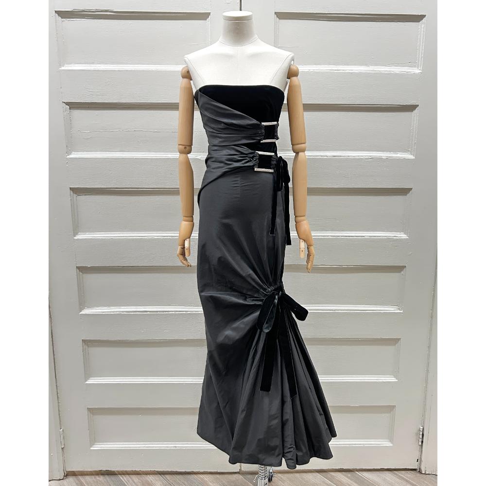 Valentino 2007 black strapless gown with crystal buckles ~ Size 00