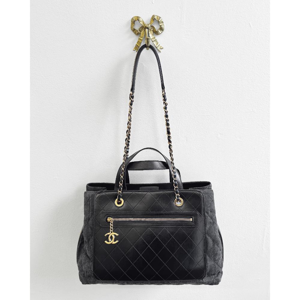 Chanel 2017 black quilted denim & leather tote bag