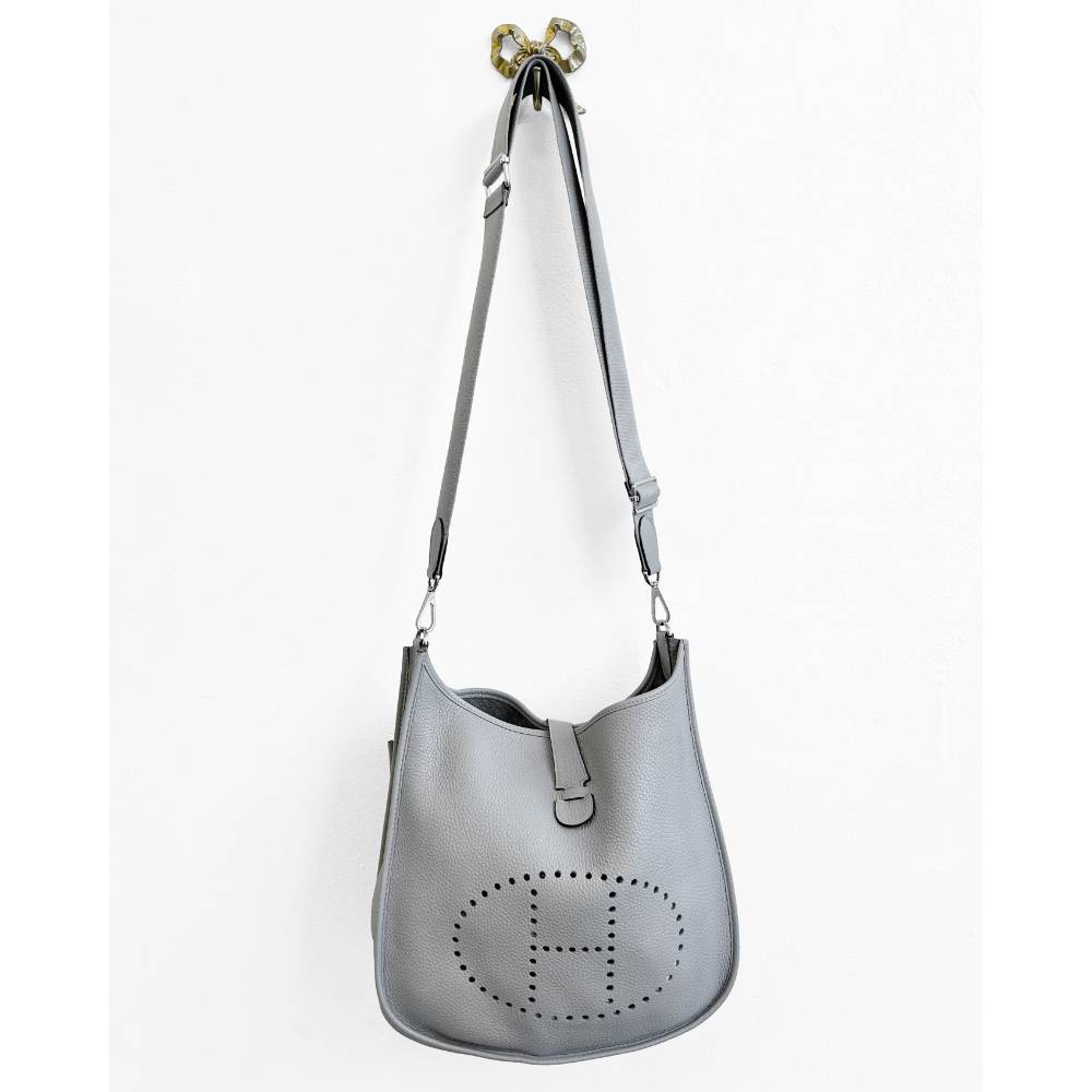 Hermès 2016 Evelyne III GM bag in grey Clemence leather