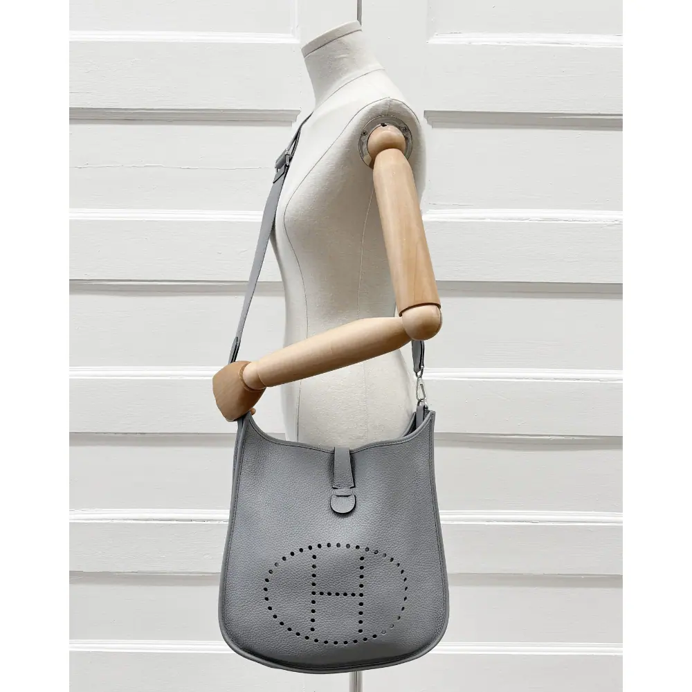 Hermès 2016 Evelyne III GM bag in grey Clemence leather