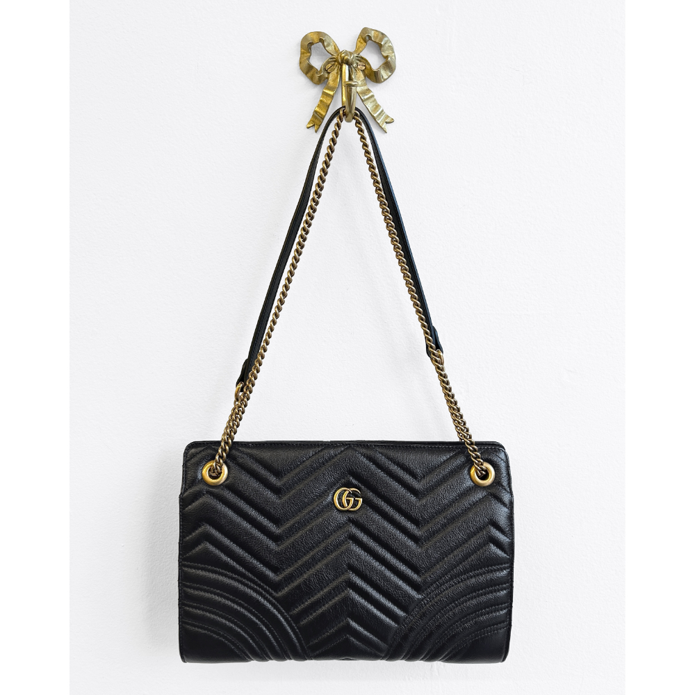 Gucci Medium GG Marmont Matelassé leather black bag