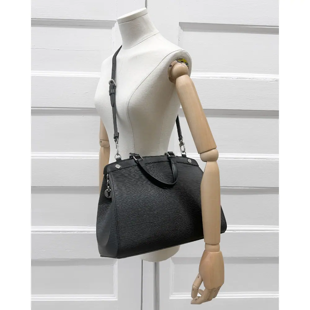 Louis Vuitton 2014 black Epi leather Brea MM bag