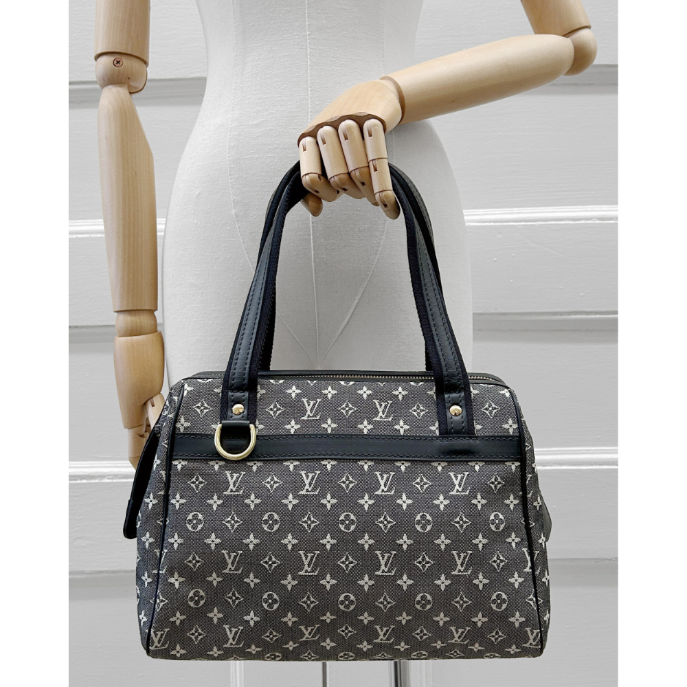 Louis Vuitton 2005 Mini Lin Josephine PM bag in navy & white