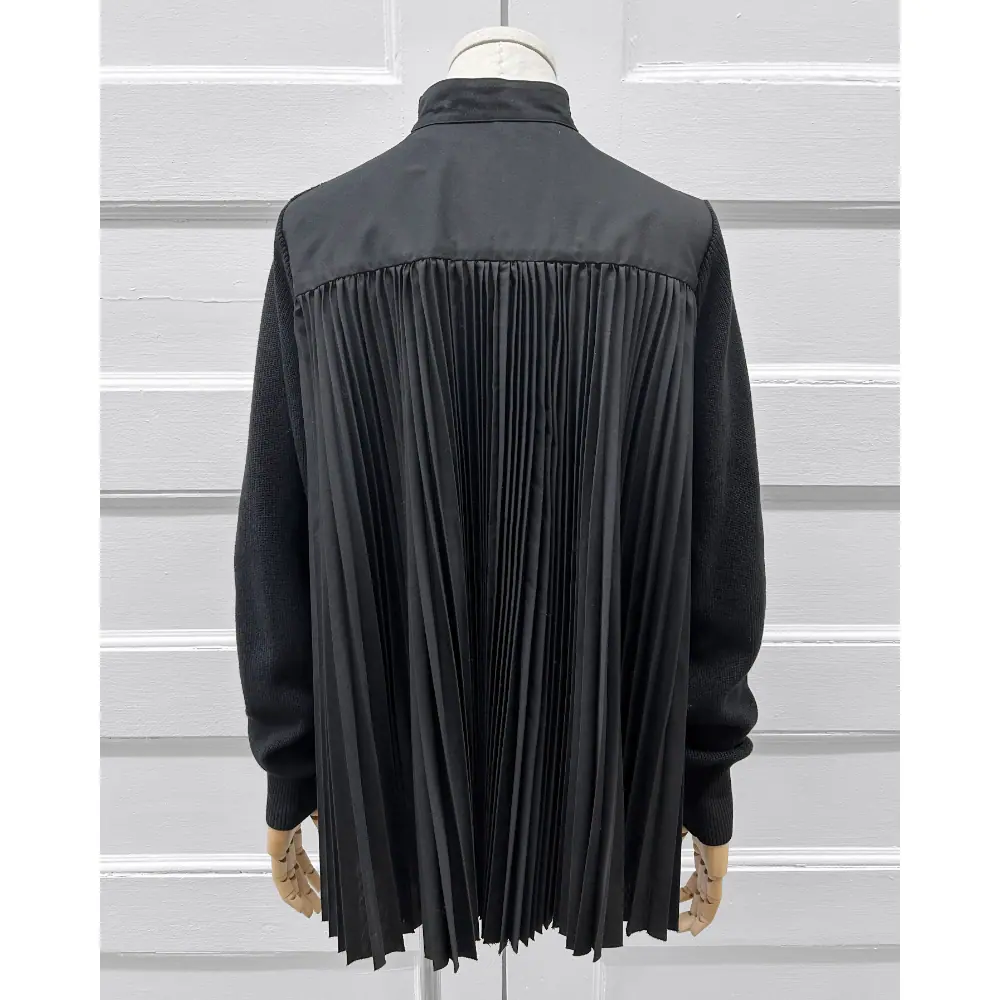 Sacai black cotton knit cardigan with pleated back ~ Size 10