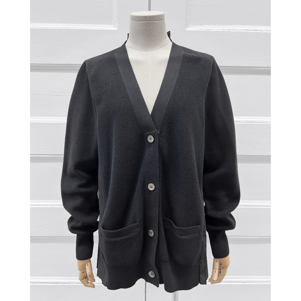 Sacai black cotton knit cardigan with pleated back ~ Size 10