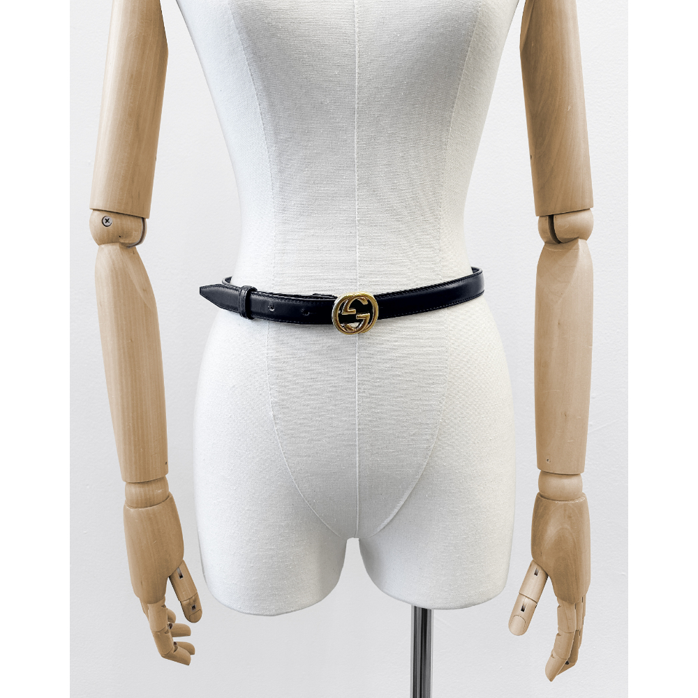 Gucci thin leather belt with interlocking G buckle