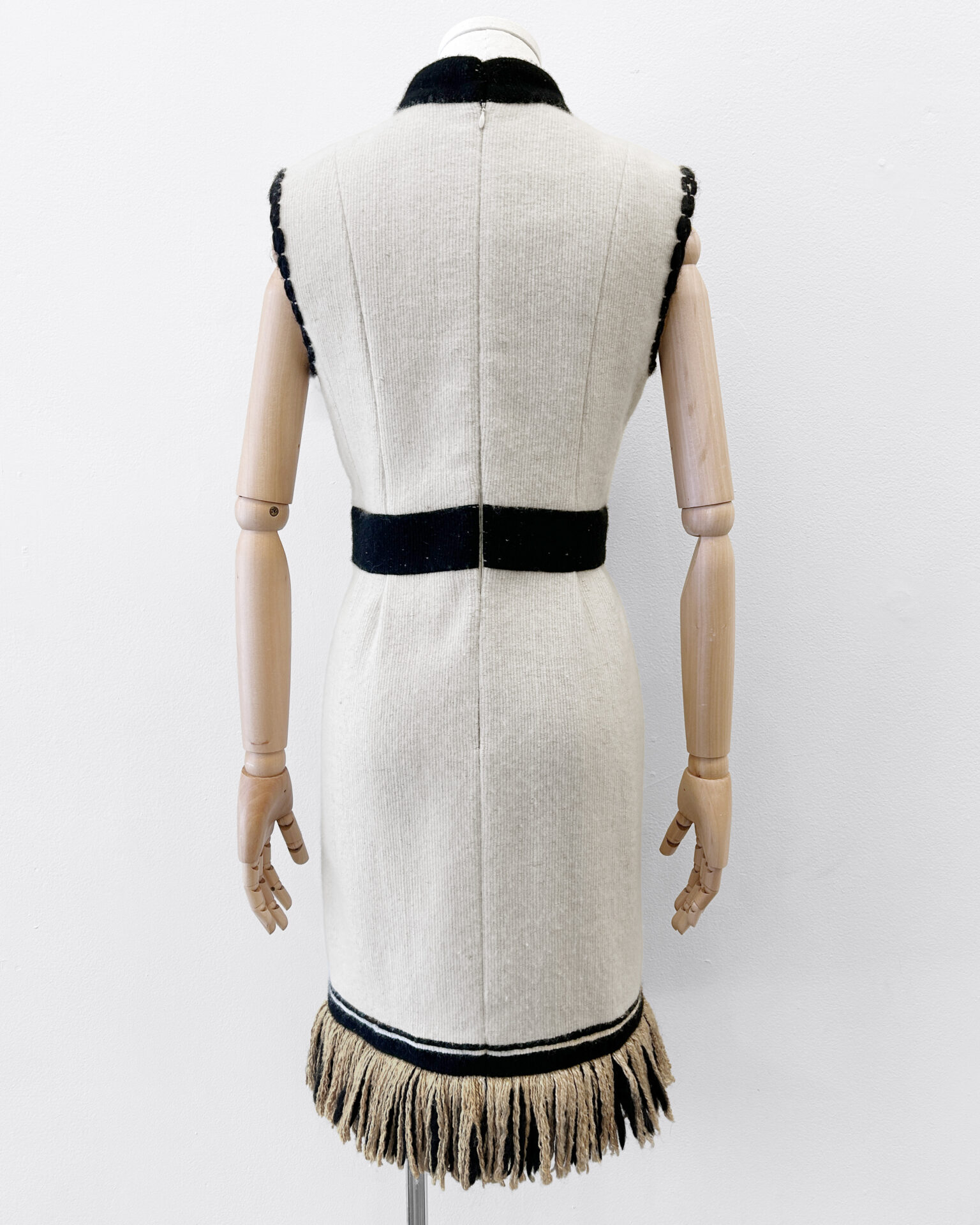 Chanel fall 2010 cashmere & silk fringe trim dress ~ Size 6