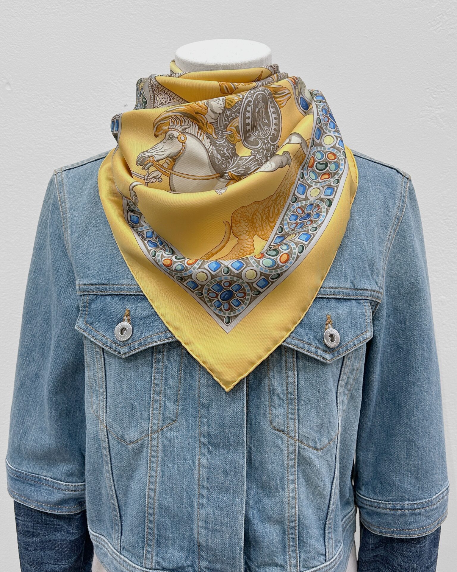 Hermès Le Triomphe Du Paladin silk scarf