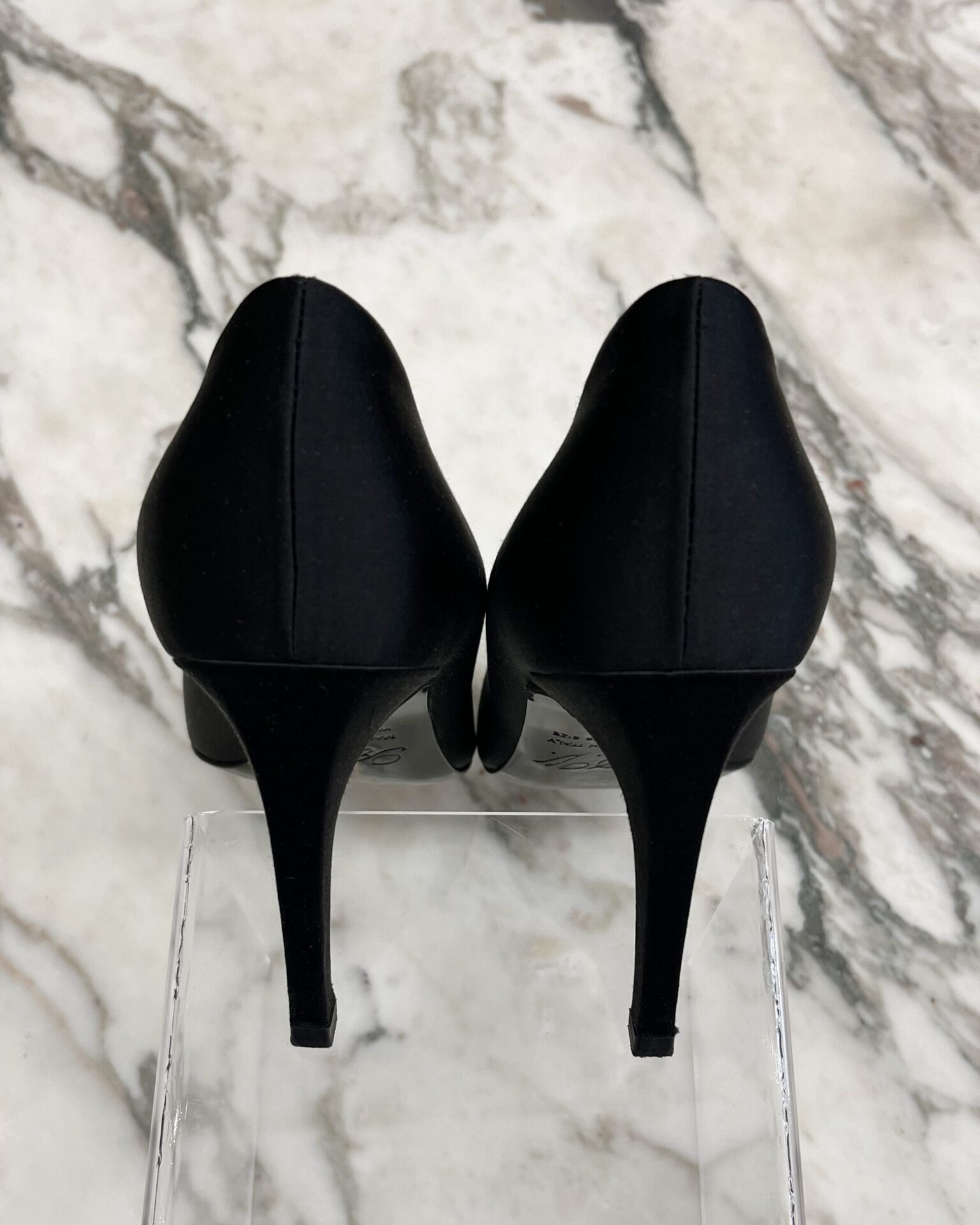 Roger Vivier Trompette pump in black satin