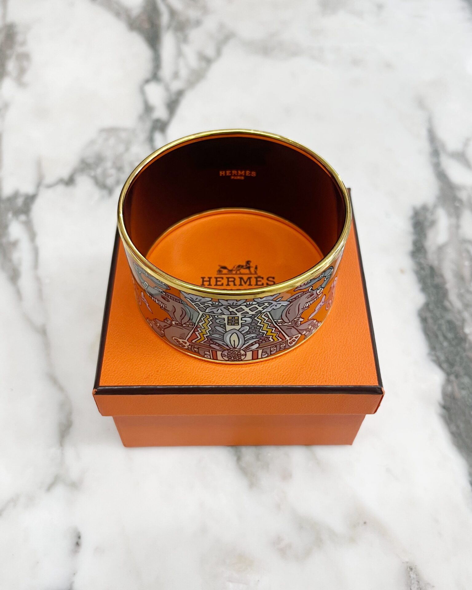 Hermes Torana extra wide enamel cuff