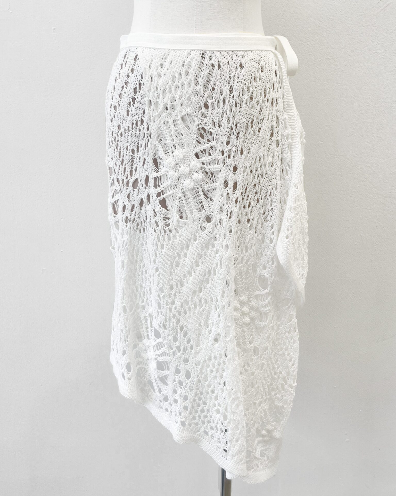 Chanel 2022C white crochet Pareo skirt with tan silk shorts