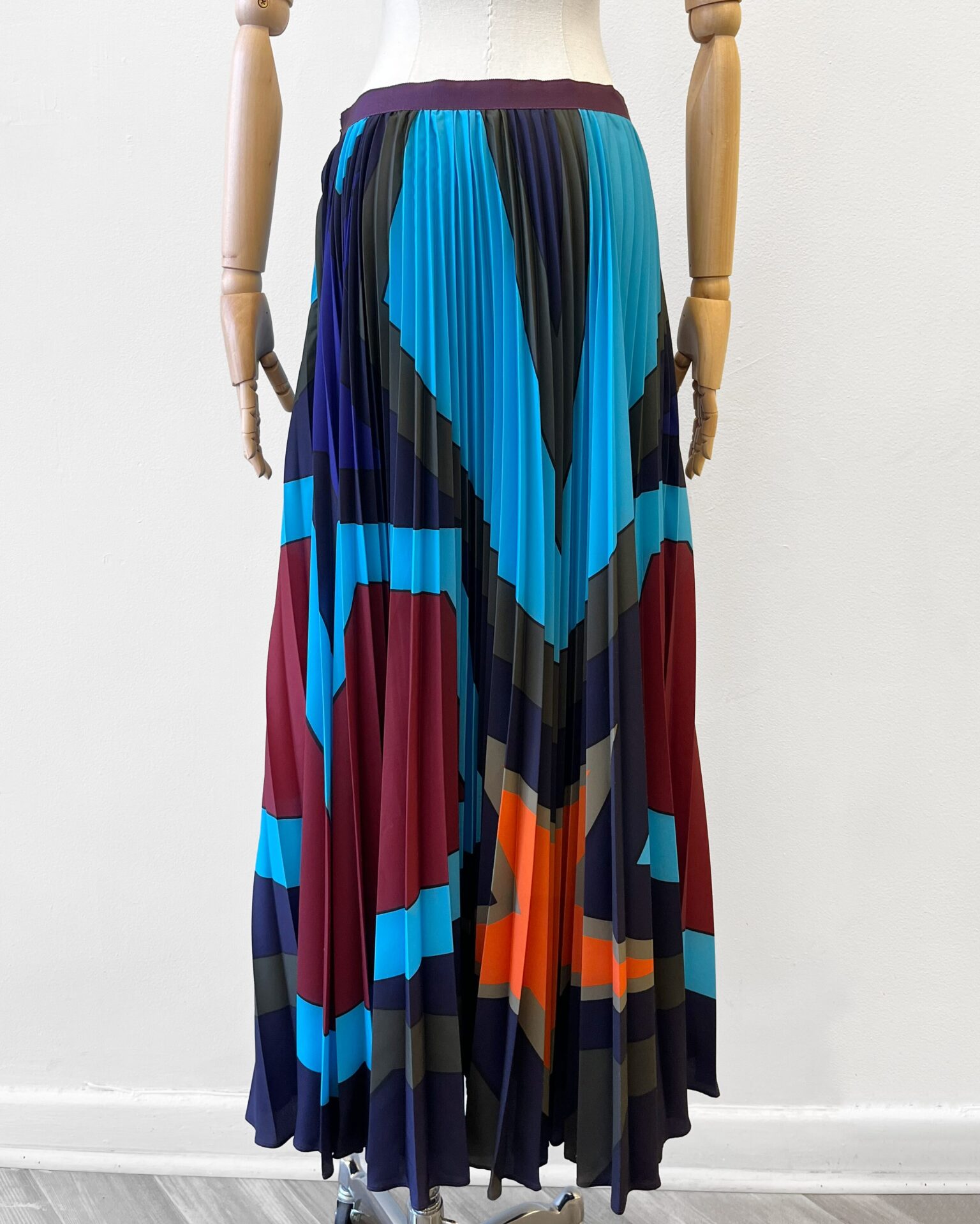Mary Katrantzou blue geometric print pleated maxi skirt