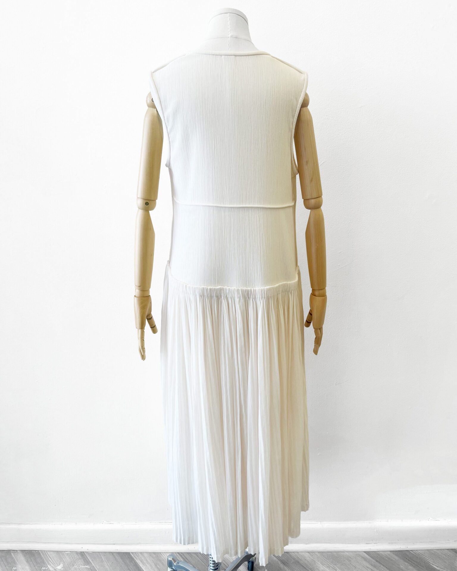 Jil Sander ivory cotton gown with pleated full skirt