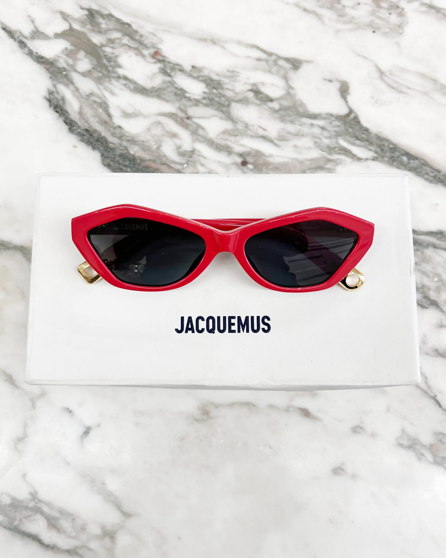 Jaquemus Bambino sunglasses in red