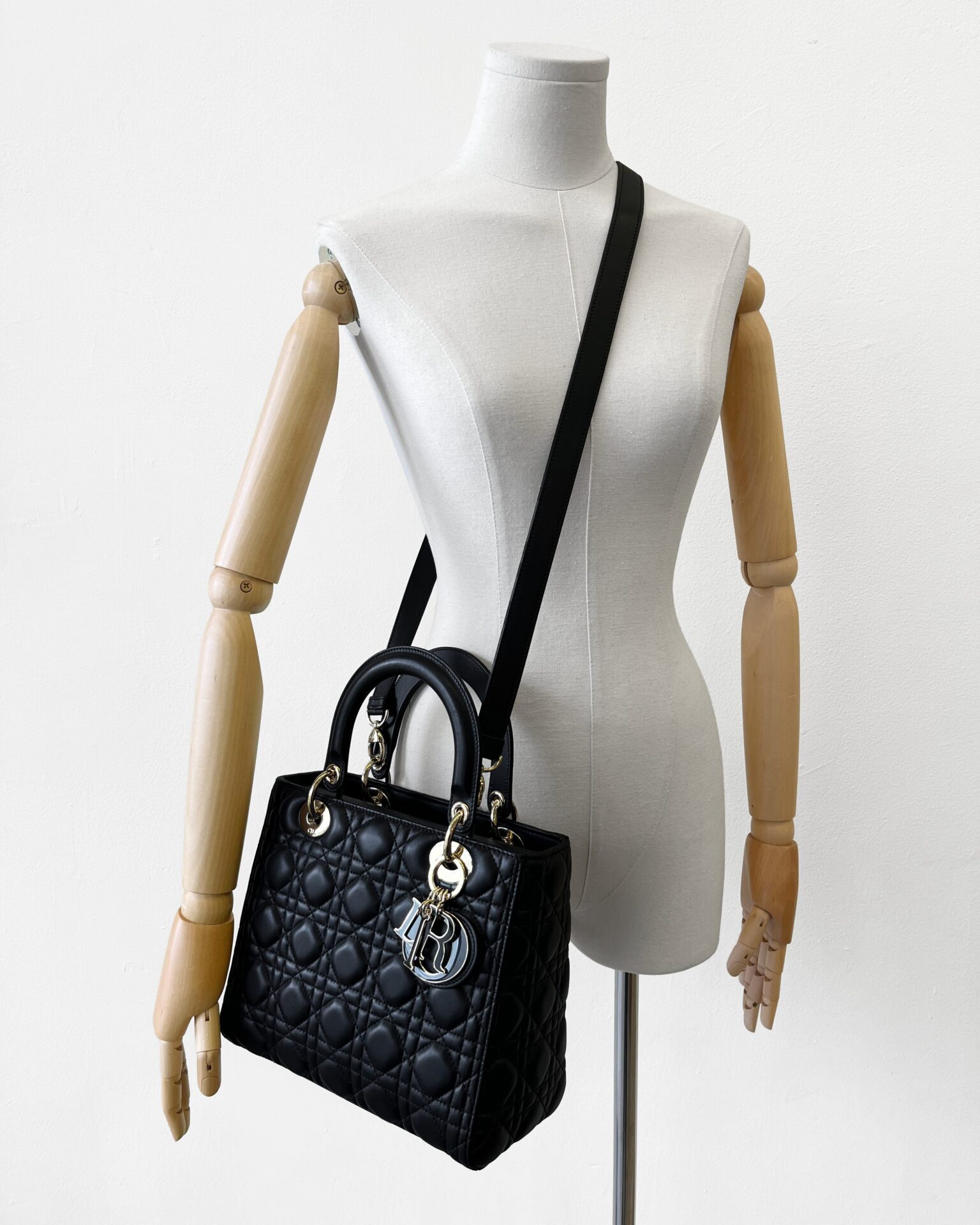 Dior medium Lady Dior bag in black Cannage lambskin with strap