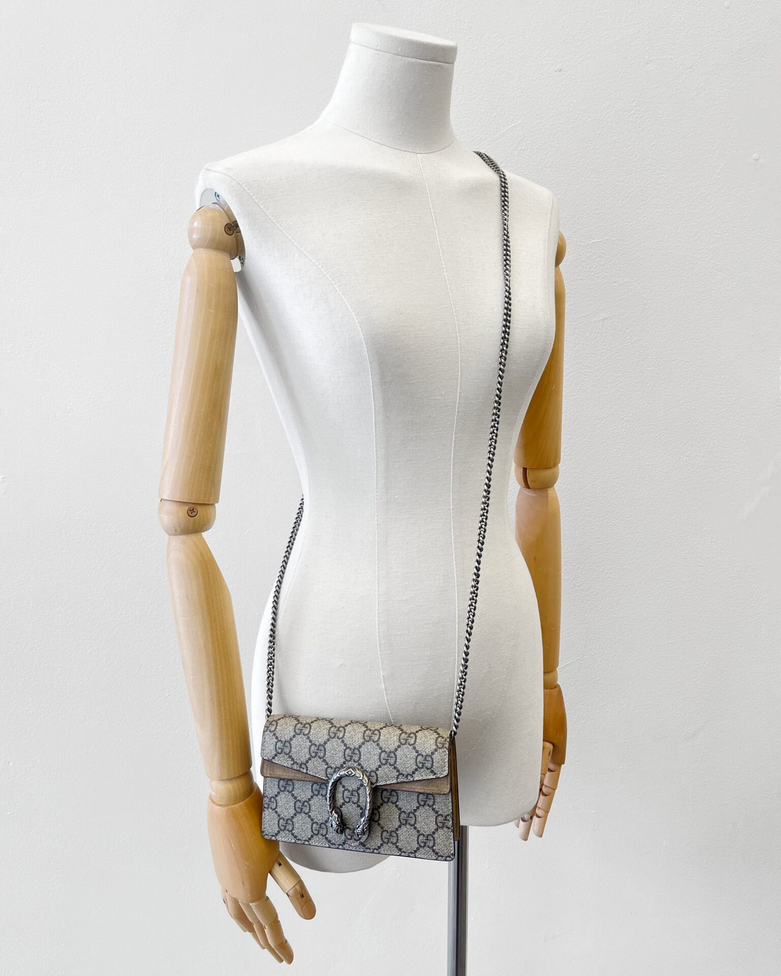 Gucci Dionysus mini bag in GG Supreme canvas