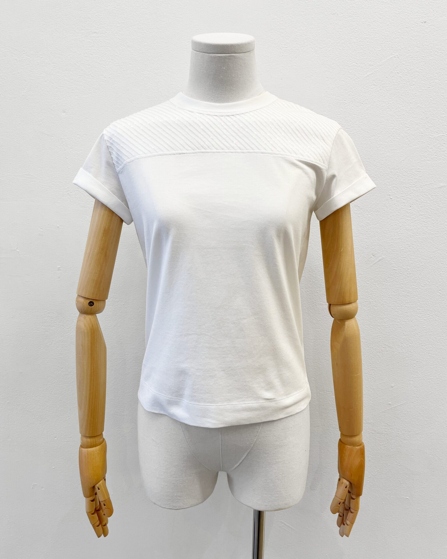 Brunello Cucinelli white cotton t-shirt with sequins