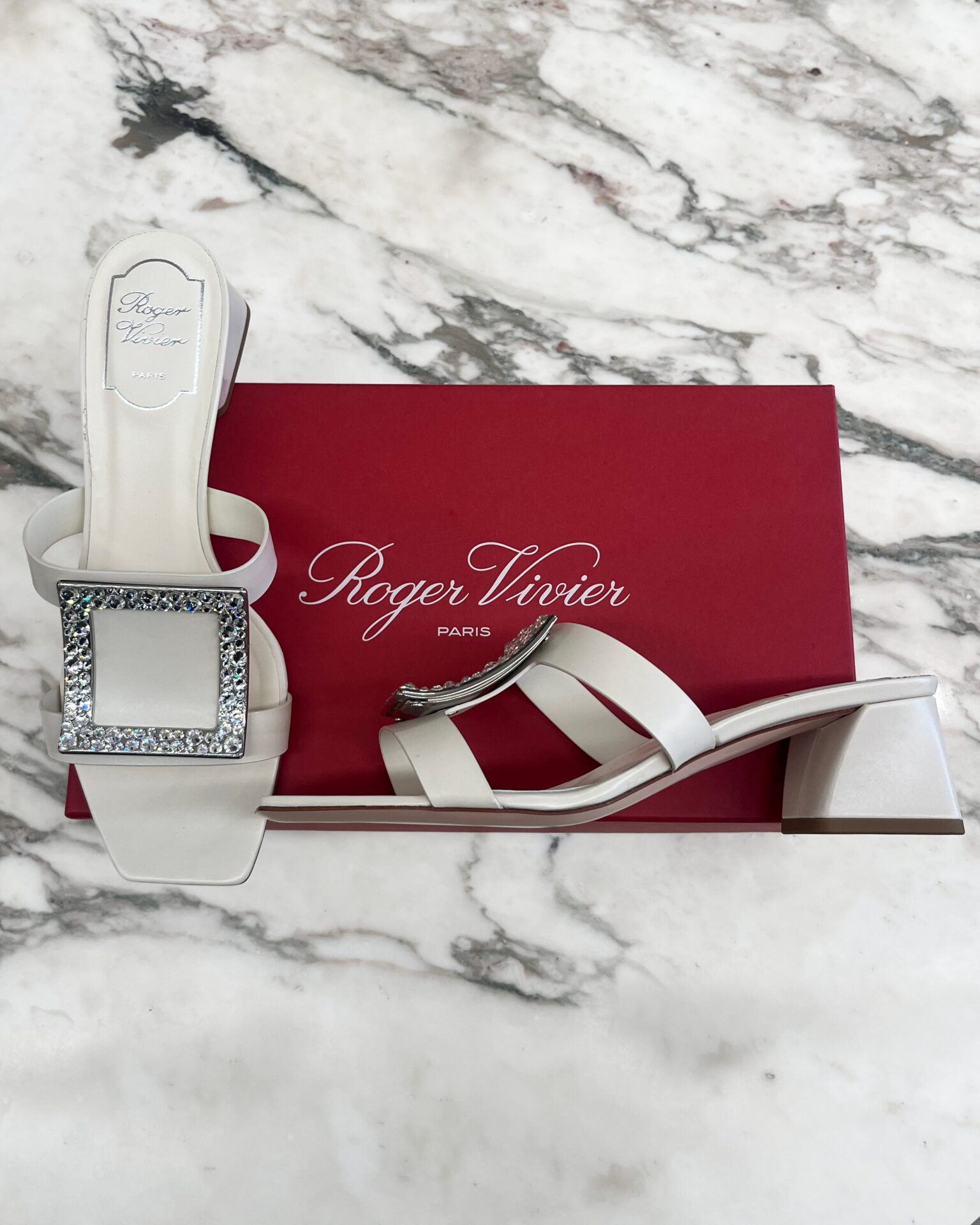 Roger Vivier Bikiviv' 45 sandals in bone leather