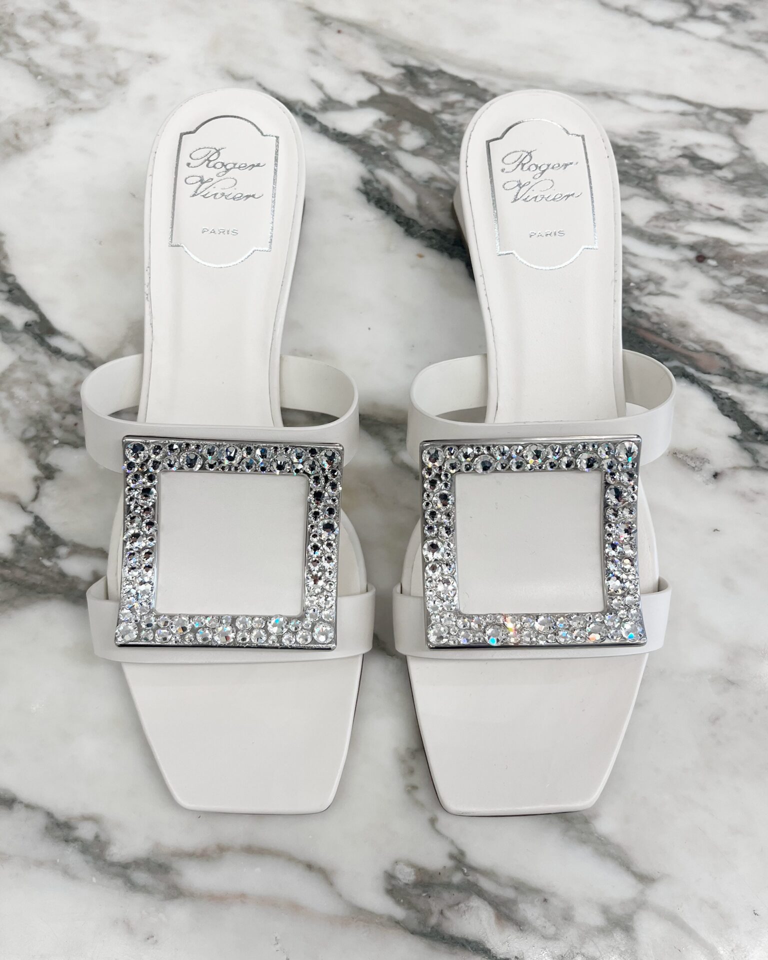 Roger Vivier Bikiviv' 45 sandals in bone leather